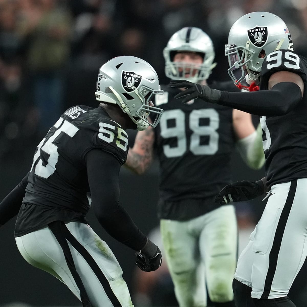 Las Vegas Raiders blow a 17-point lead once again, fall 27-20 to Jaguars