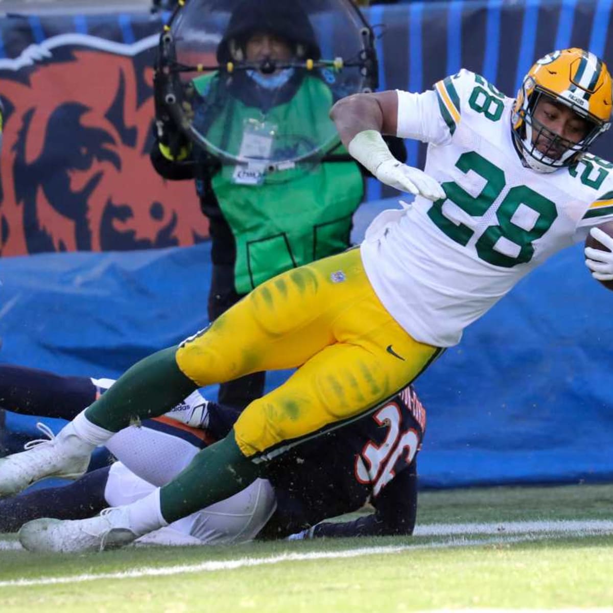 Green Bay Packers stay alive in NFC playoff race with 24-12 win