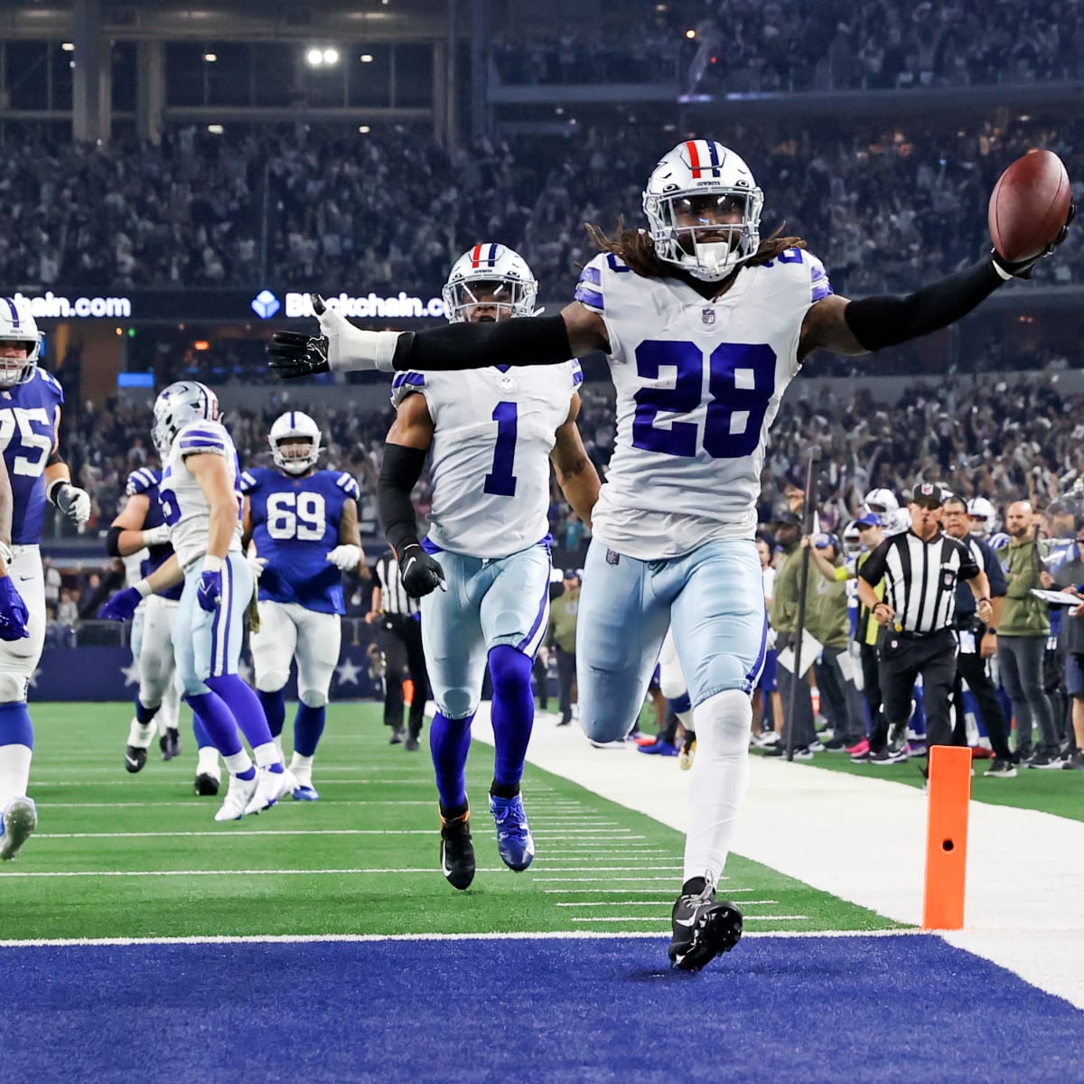 Malik Hooker's Spectacular One-Handed Interception vs. Bowling