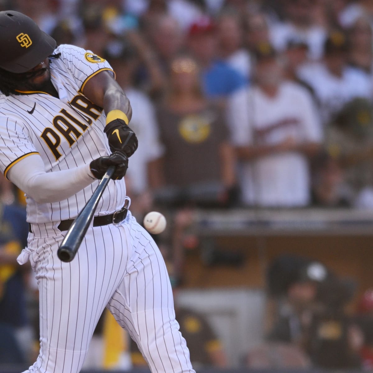 Guardians Sign Free Agent Josh Bell - Sports Illustrated Cleveland  Guardians News, Analysis and More