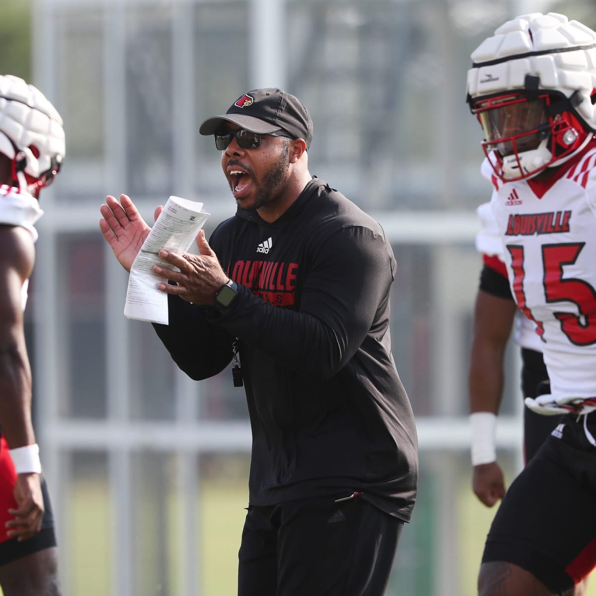 Reports: Cincinnati to Hire Louisville Football Running Backs Coach De'Rail  Sims - Sports Illustrated Louisville Cardinals News, Analysis and More