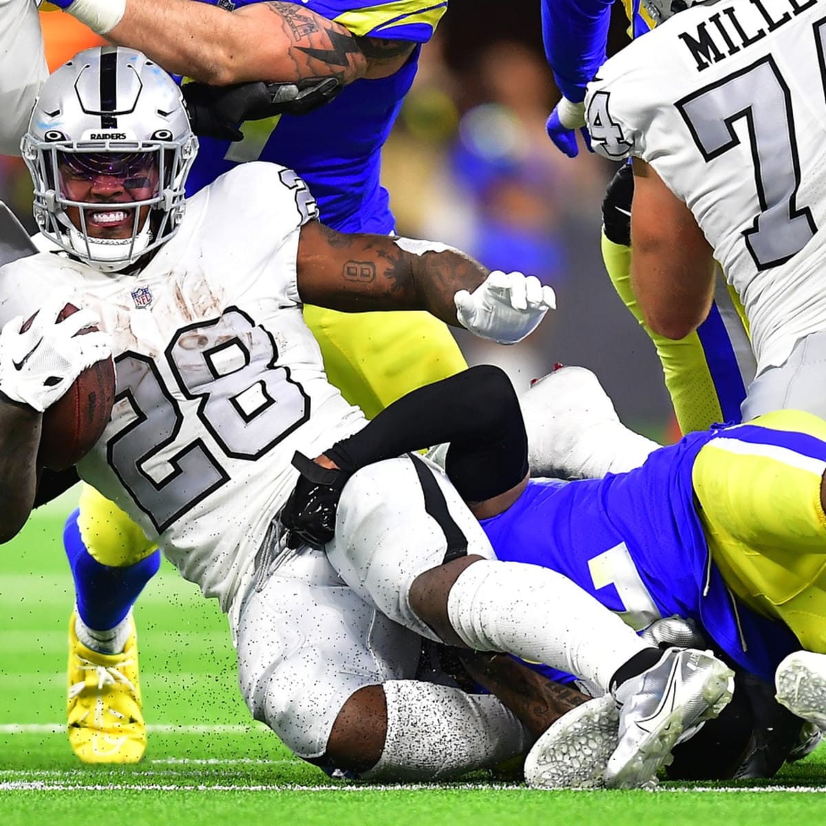 Instant reaction: Las Vegas Raiders beat themselves - Sports Illustrated  Las Vegas Raiders News, Analysis and More
