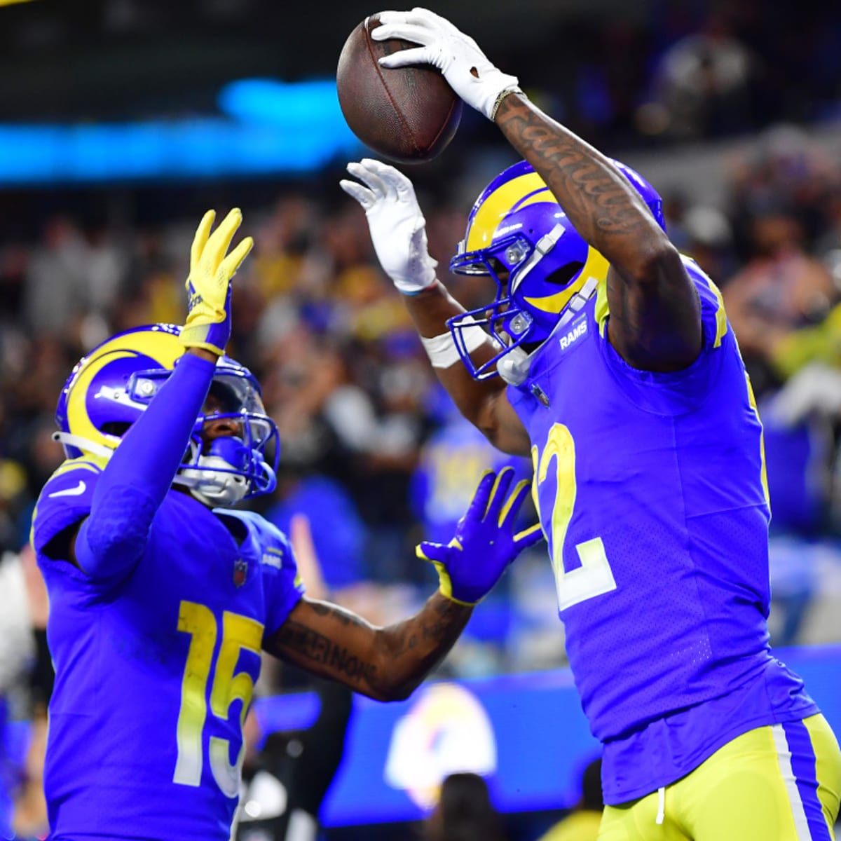 Baker Mayfield an instant L.A. hero in Rams' thrilling comeback - Los  Angeles Times