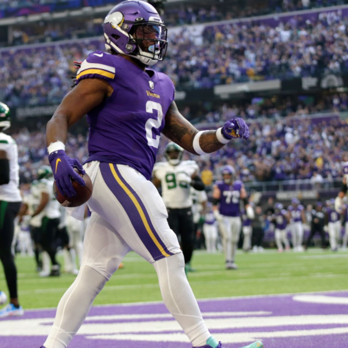 Vikings RB Alexander Mattison ties game with impressive touchdown