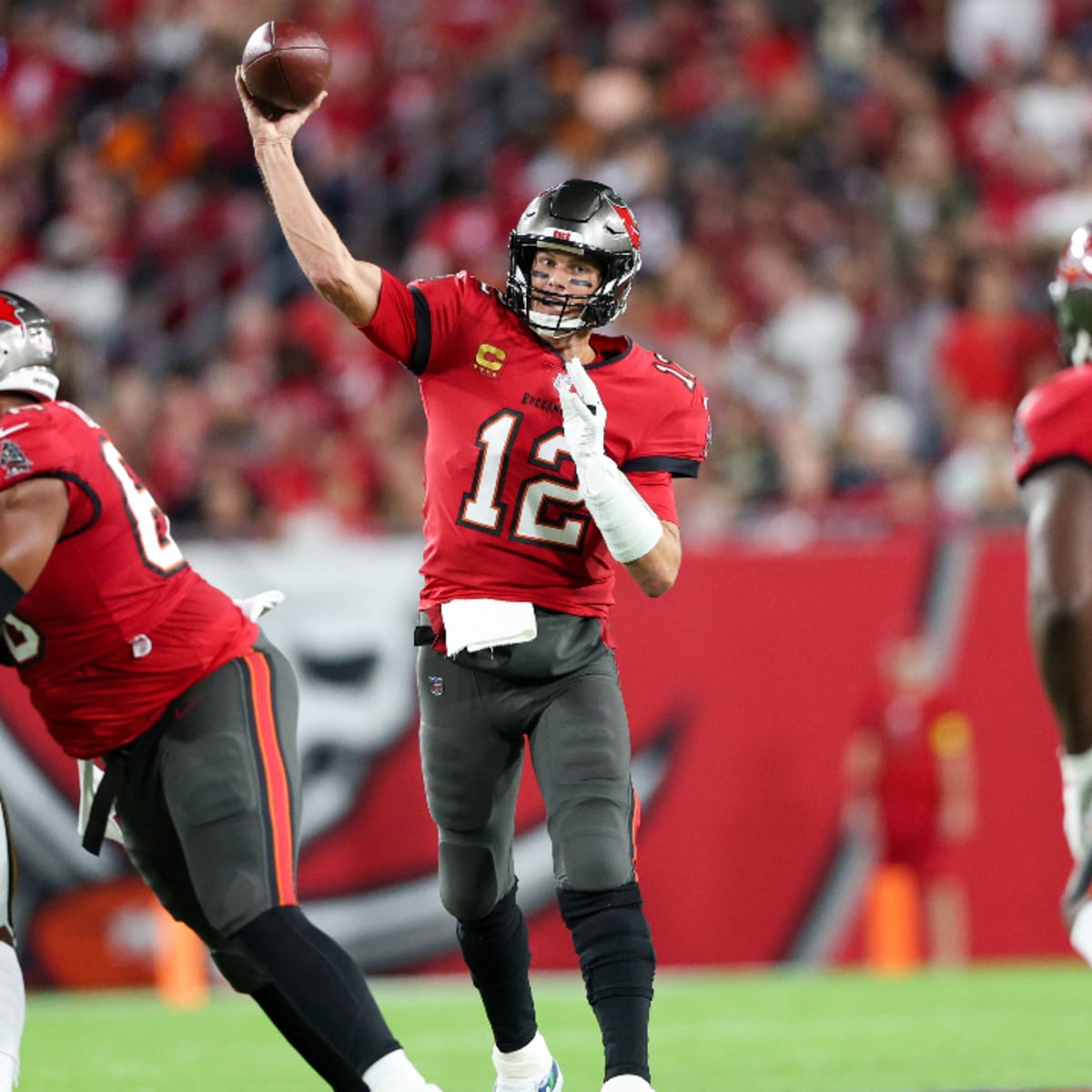 Charitybuzz: Tampa Bay Buccaneers vs. San Francisco 49ers Game Day Package  for 2 on December 15 at Raymond James Stadium