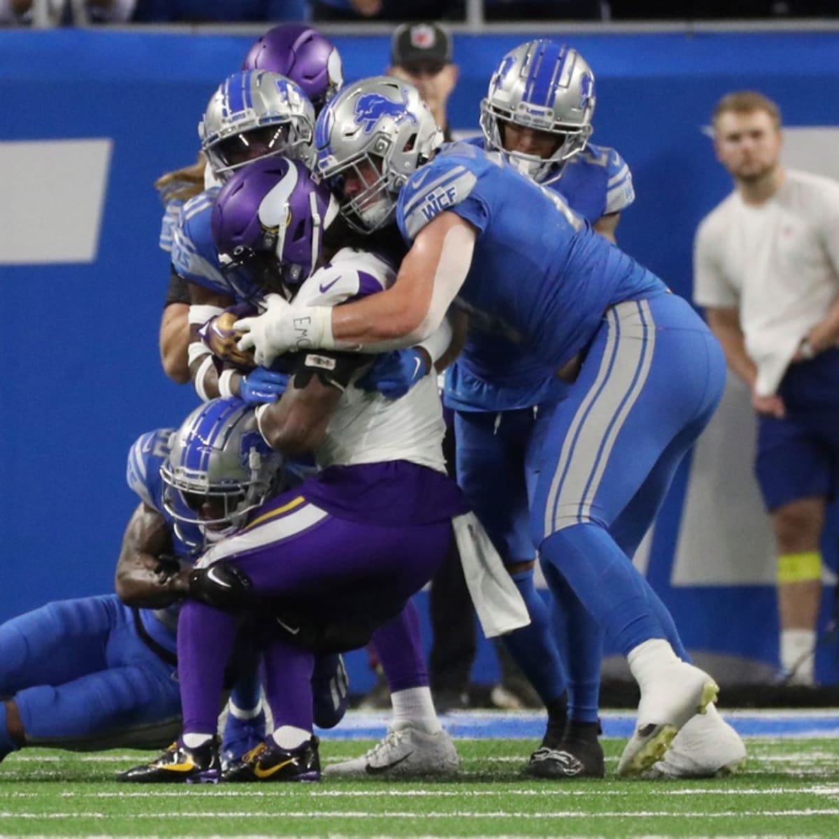 PFF grades: Detroit Lions' defensive front dominates in Indy - Pride Of  Detroit