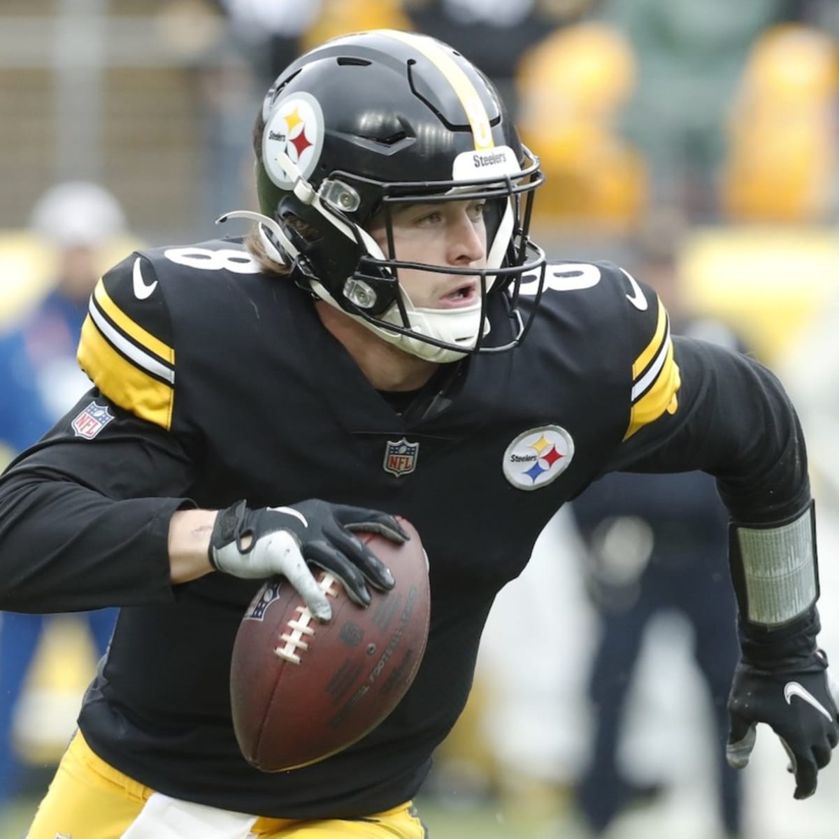 Kenny Pickett injury update: Steelers QB ruled out with concussion after  big hit vs. Ravens