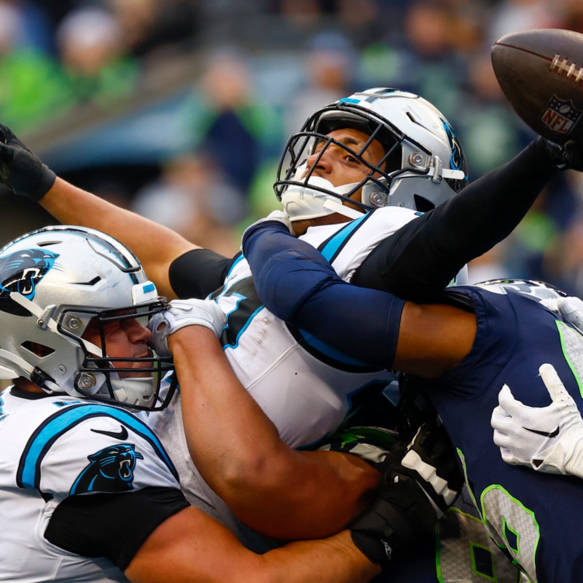 NFL 2022, Week 14 results: Seahawks playoff hopes take huge hit with 30-24  loss to Panthers - Field Gulls