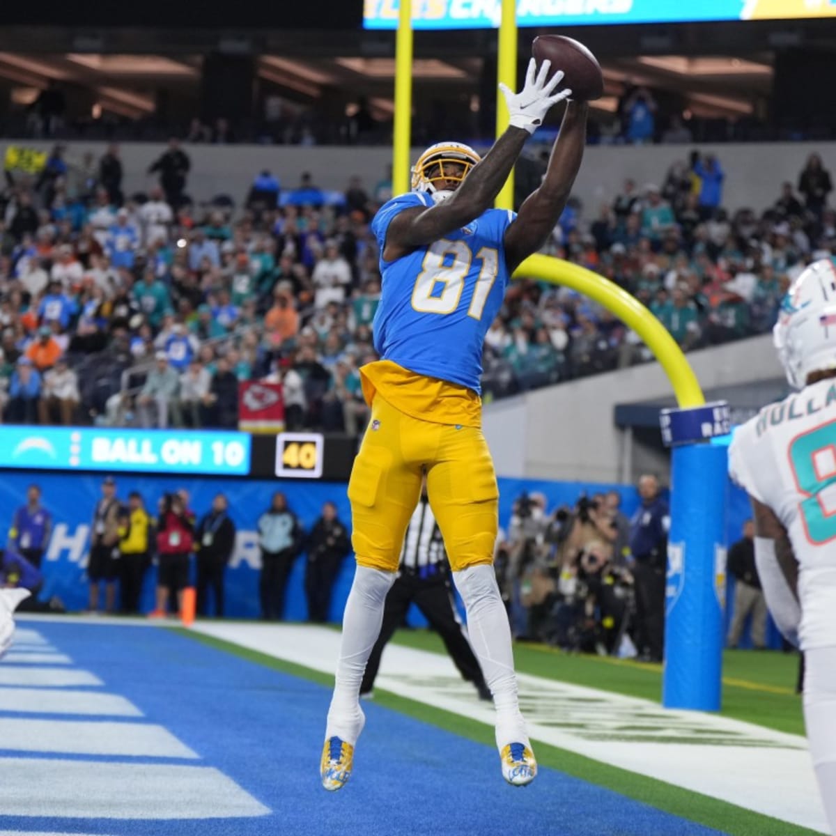 Takeaways From Los Angeles Chargers' 23-17 Week 14 Win Over Miami Dolphins  - Sports Illustrated Los Angeles Chargers News, Analysis and More