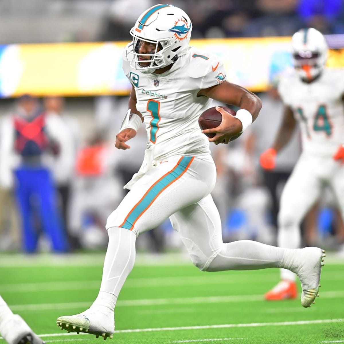 Philadelphia Eagles' Jalen Hurts, Miami Dolphins' Tua Tagovailoa on  Collision Course in Week 7 - Sports Illustrated Philadelphia Eagles News,  Analysis and More