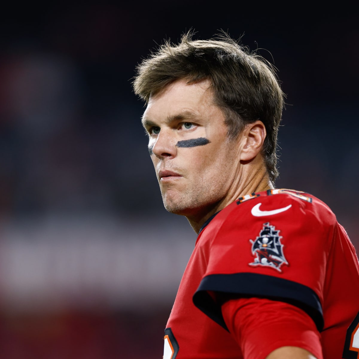 Buccaneers QB Tom Brady considering all options as a would-be free