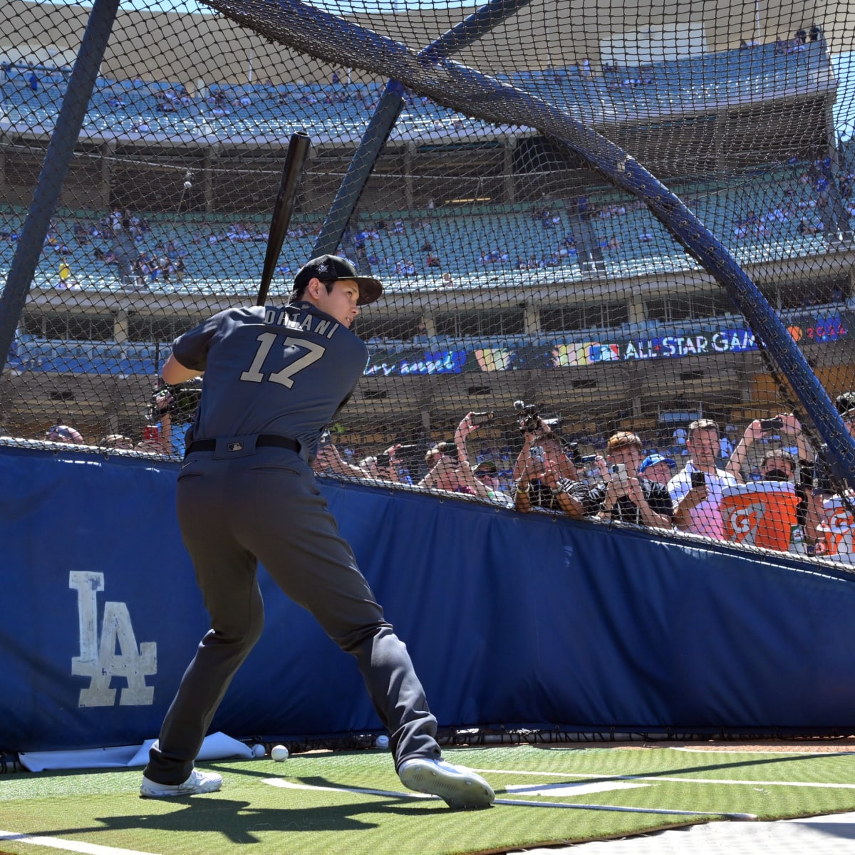 Dodger Stadium, Los Angeles, July 19, 2022, Los Angeles Angels two-way  player Shohei Ohtani appears in the Red Carpet Show before the MLB All-Star  baseball game on July 19, 2022, at Dodger