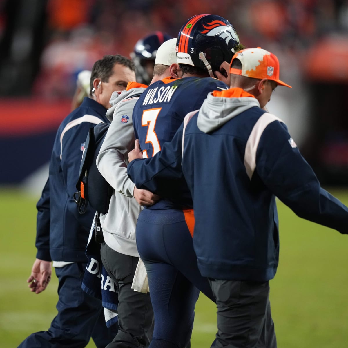 Wilson's concussion latest setback in Broncos' awful year - The San Diego  Union-Tribune