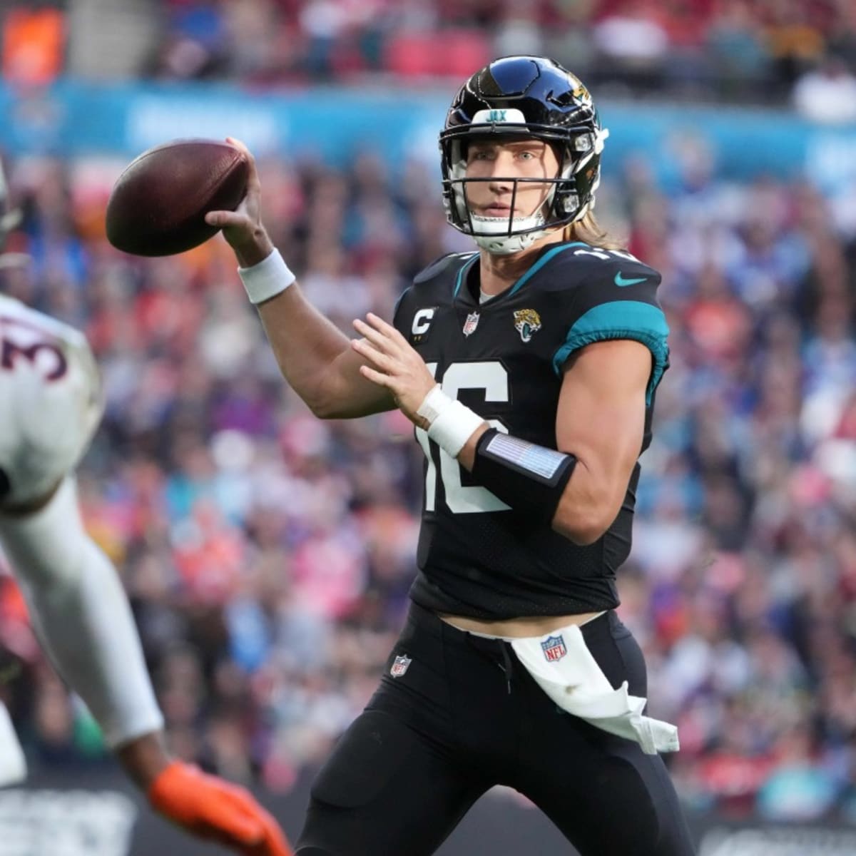 Broncos Fifth Quarter: Mix of rush and coverage caused headache for Jaguars  QB Trevor Lawrence