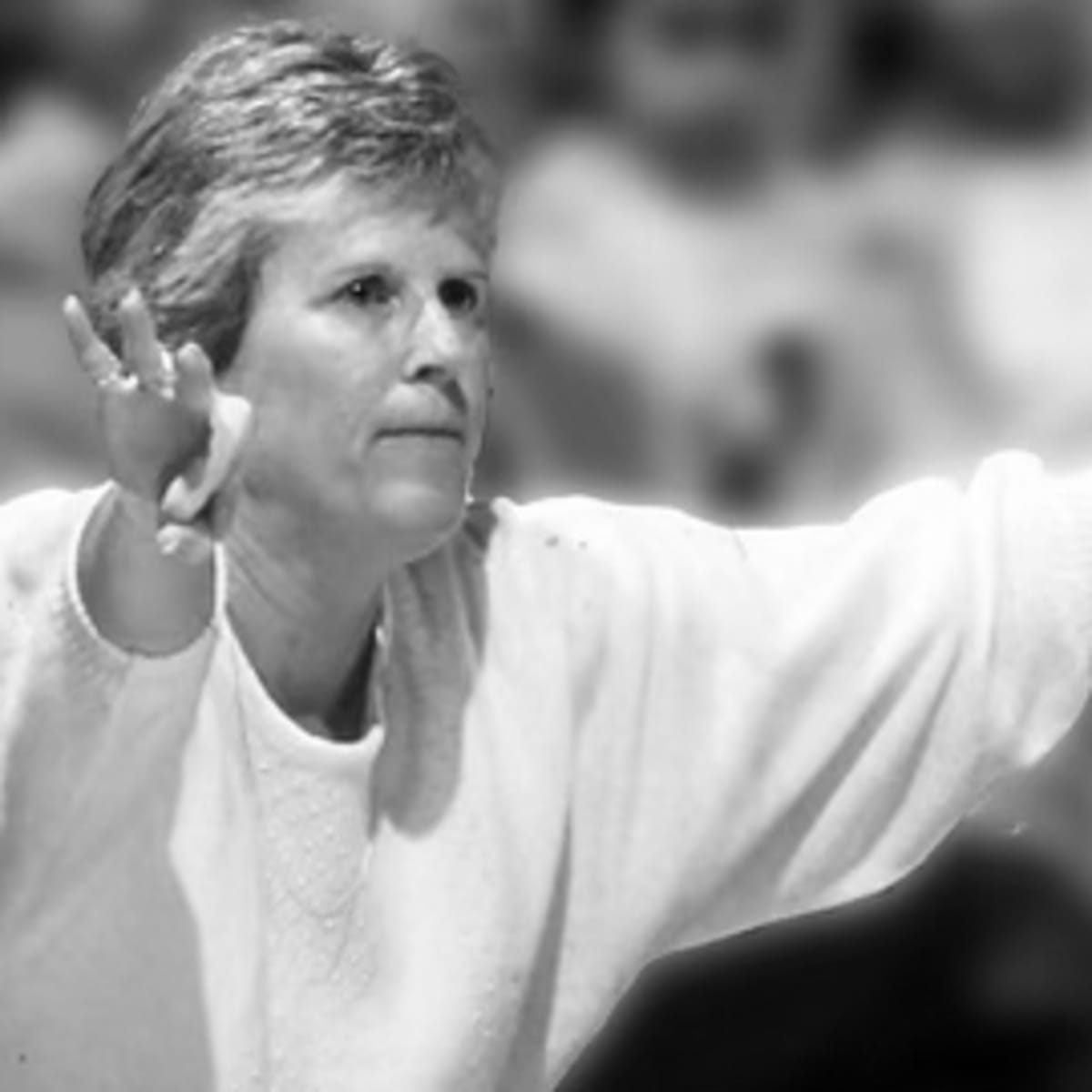 Former UCLA Women's Basketball Coach Billie Moore Dies at 79 - Sports  Illustrated UCLA Bruins News, Analysis and More