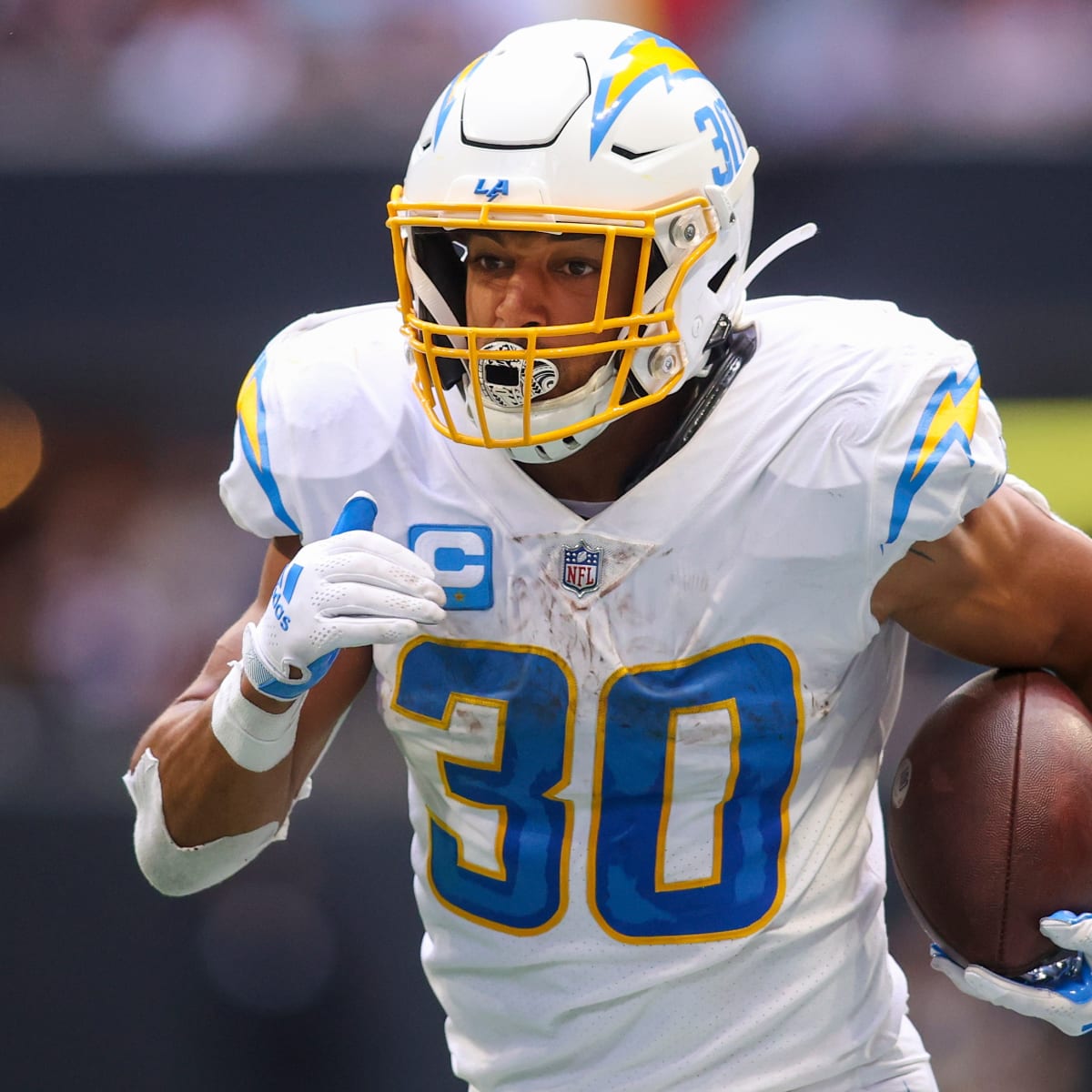 Chargers vs. Texans Betting Odds & Prediction: Austin Ekeler to