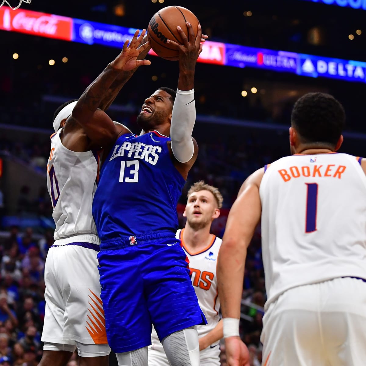 LA Clippers Beat Phoenix Suns for Eighth Straight Time, 102-96 – Los Angeles  Sentinel