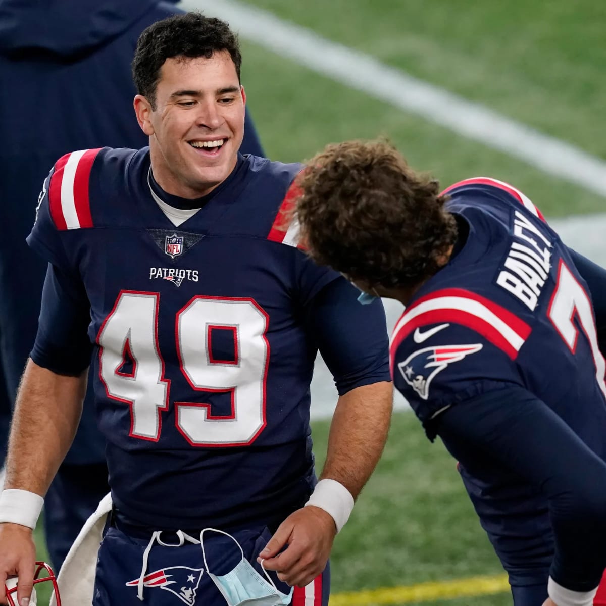 Patriots vs. Bengals Wednesday injury report: Joe Cardona added to New  England's sidelined - Pats Pulpit