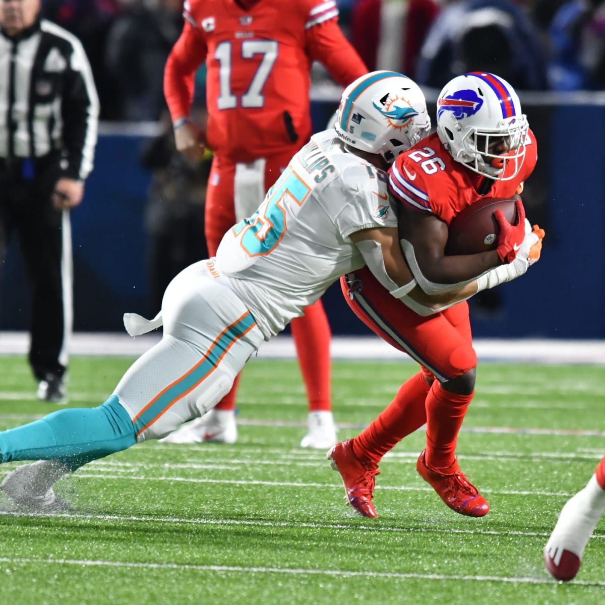 Bills playoff win over Dolphins ends with controversial call