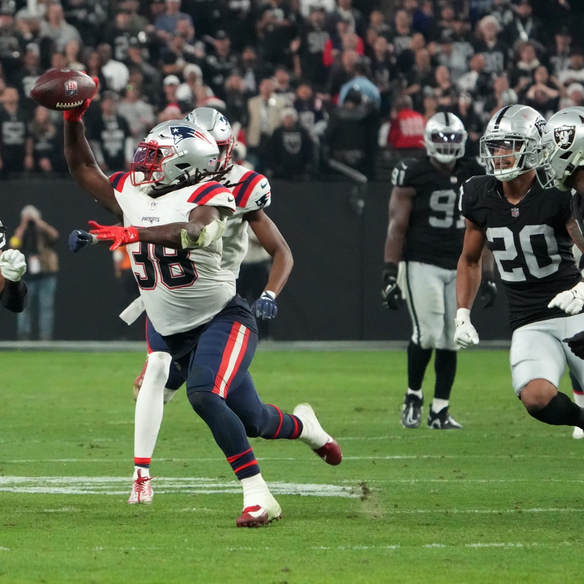 Instant reaction: Las Vegas Raiders vs. New England Patriots - Sports  Illustrated Las Vegas Raiders News, Analysis and More