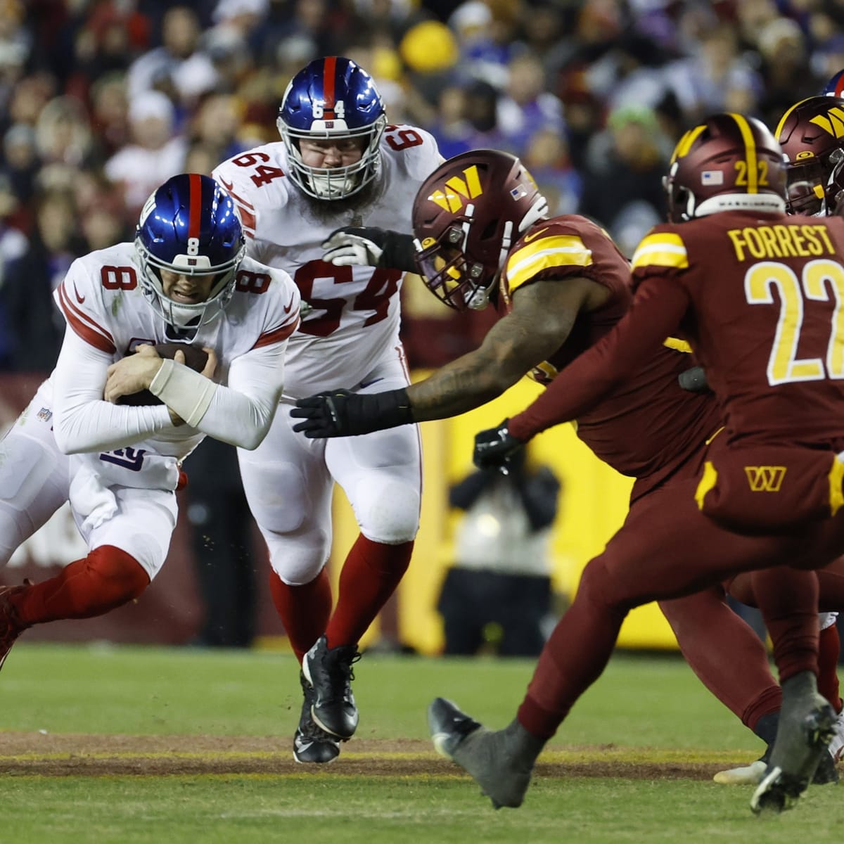 New York Giants 20-12 Washington Commanders: Kayvon Thibodeaux and Daniel  Jones shine as visitors boost playoff hopes, NFL News