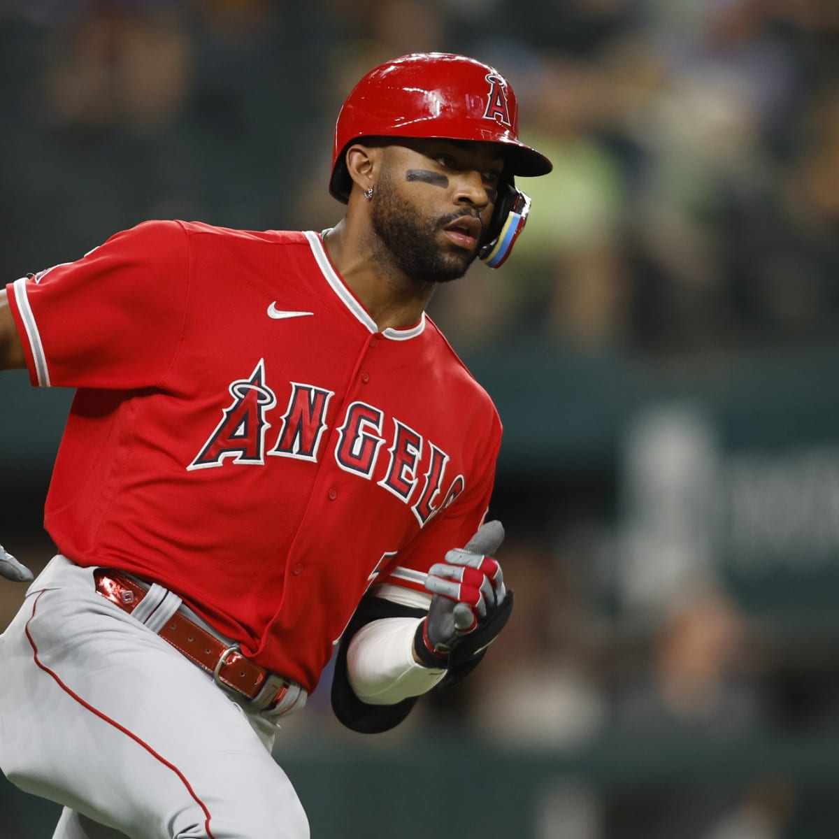 AP Source: LA Angels recalling top OF prospect Jo Adell