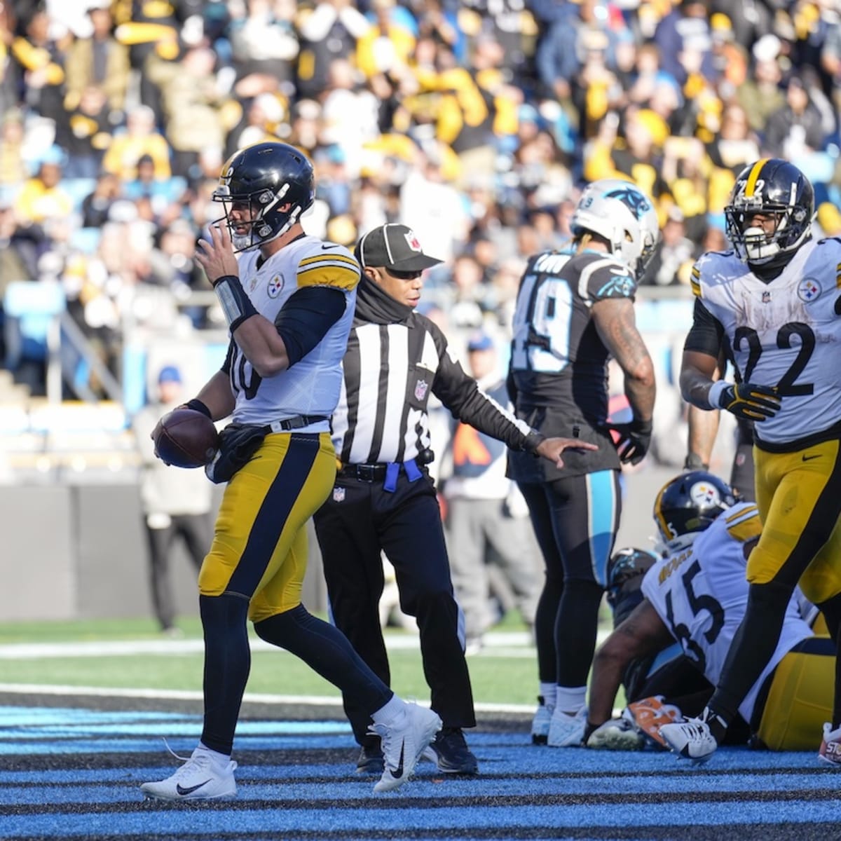 Steelers Dominate Ground Game, Beat Panthers 24-16