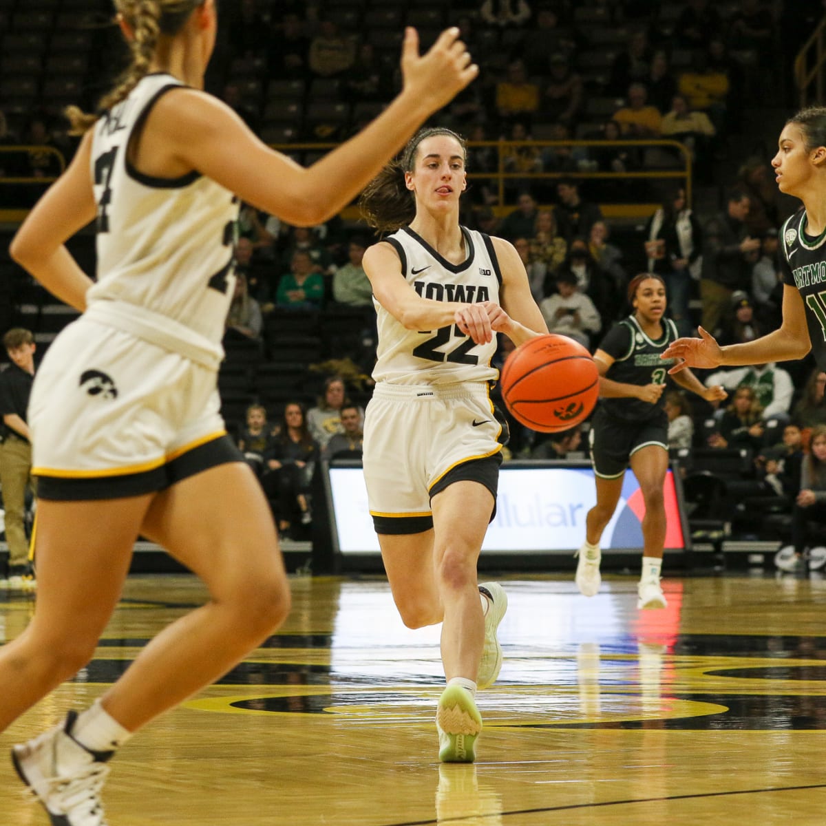 Iowa women's basketball: Caitlin Clark named Big Ten freshman of