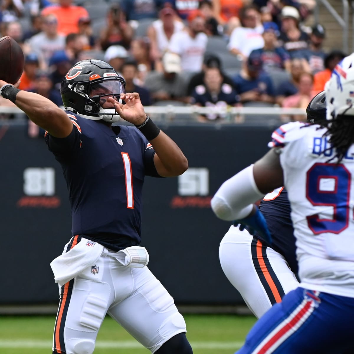 Bears and Bills Fight the Cold - Sports Illustrated Chicago Bears News,  Analysis and More