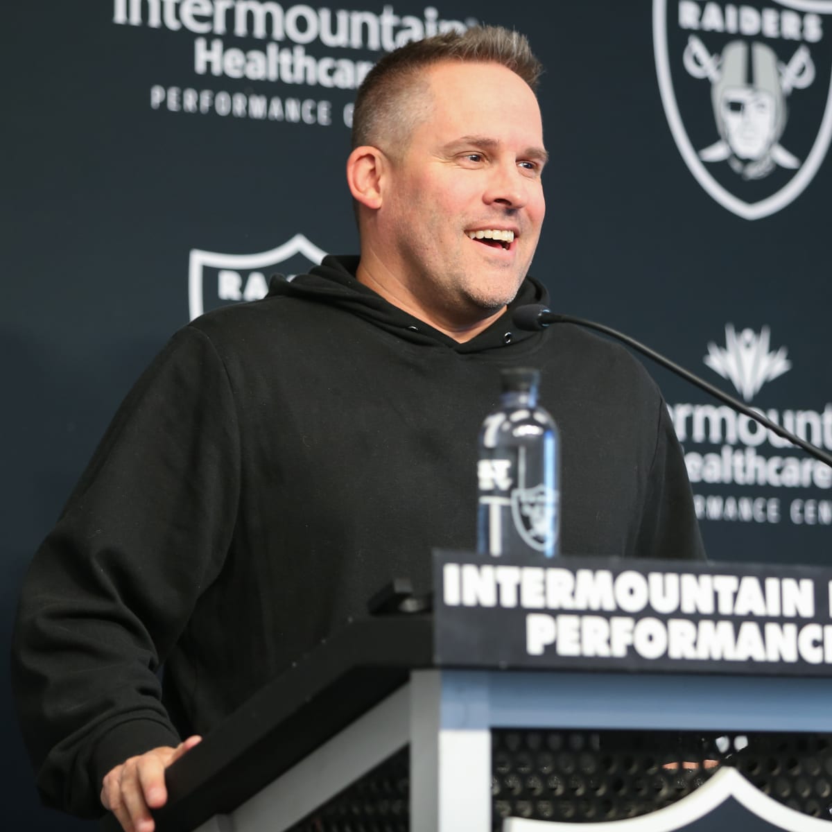 Raiders news: Josh McDaniels talks running back Josh Jacobs' return -  Silver And Black Pride