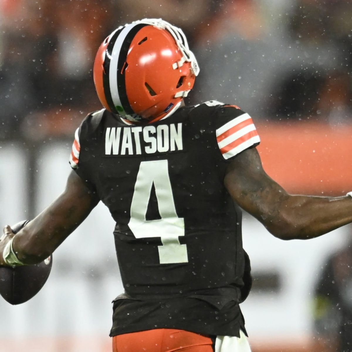 NFL Memes on X: FIRST LOOK: Deshaun Watson in a Cleveland Browns uniform   / X