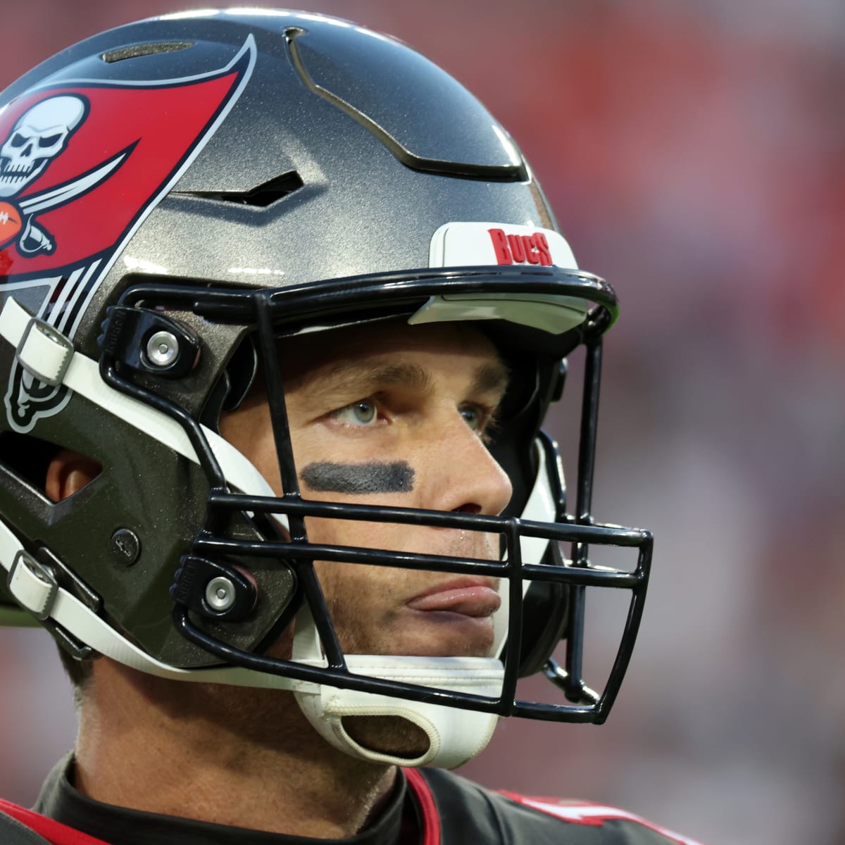 Are the Buccaneers mad at Tom Brady for allegedly flirting with the  Dolphins?