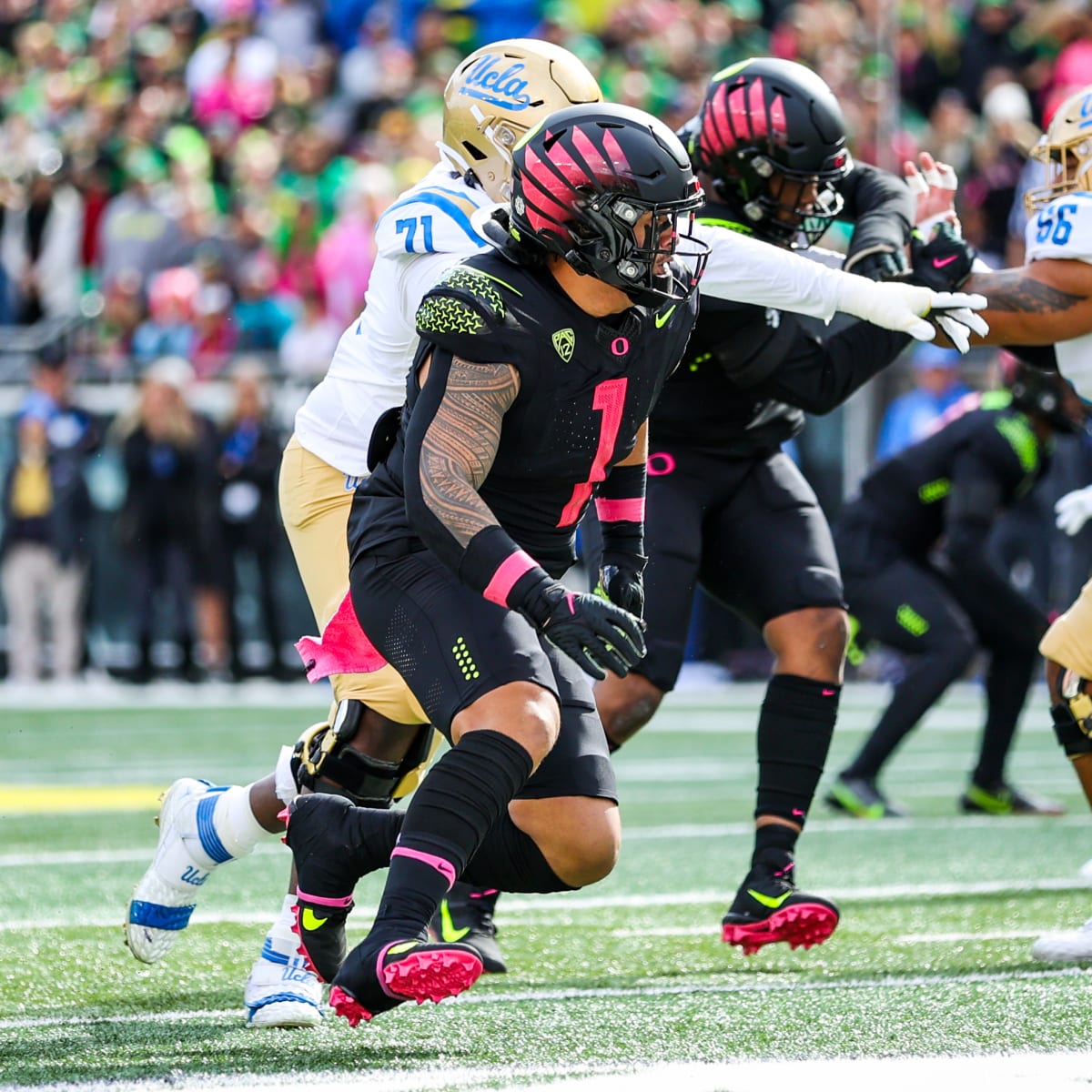 With the 148th pick in the 2023 NFL Draft, the Chicago Bears select Noah  Sewell, linebacker out of Oregon. Welcome to Chicago, @b1essah…