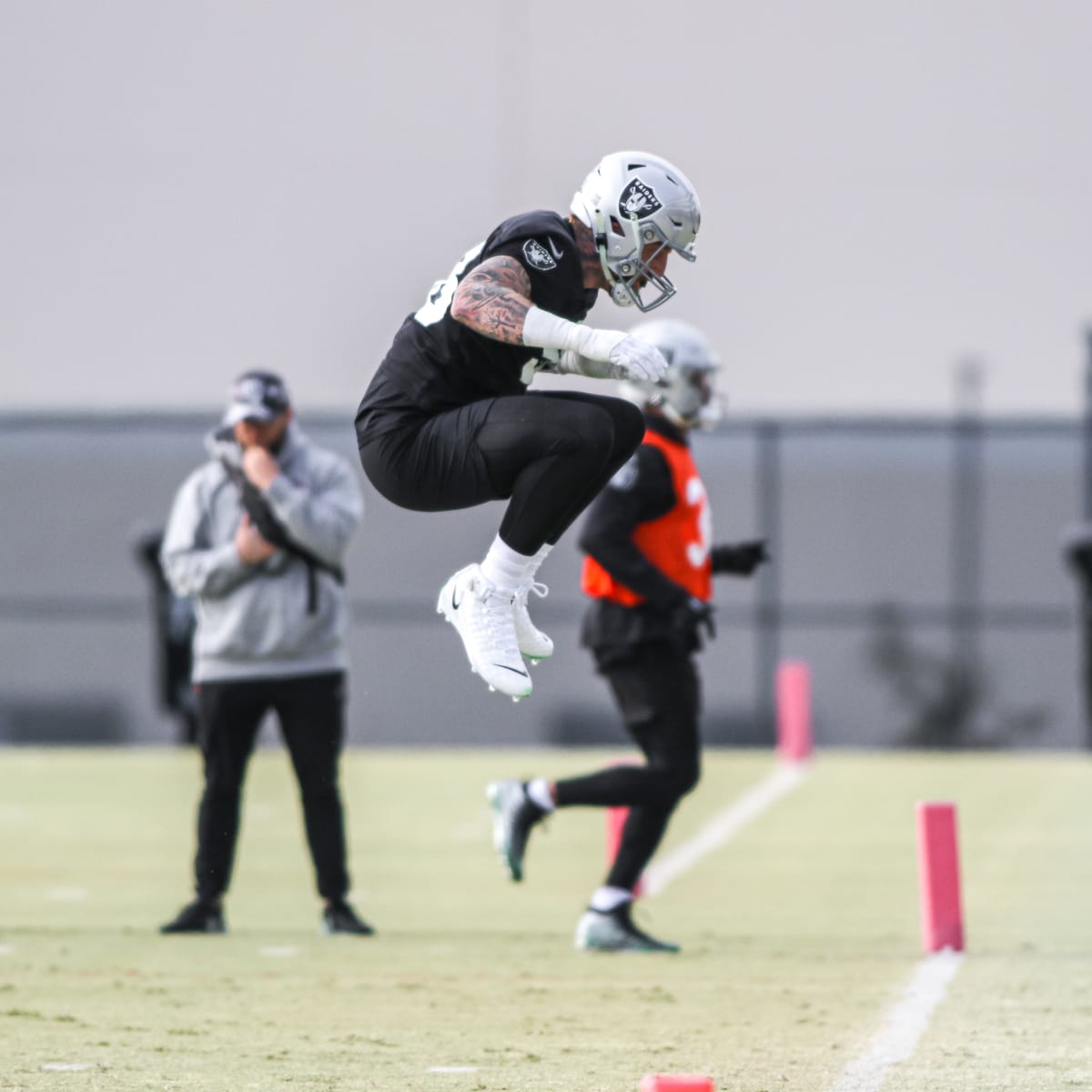 Defensive end Maxx Crosby mic'd up during 2023 Training Camp, motivates his  teammates and sets the bar for the first day of pads for the Las Vegas  Raiders