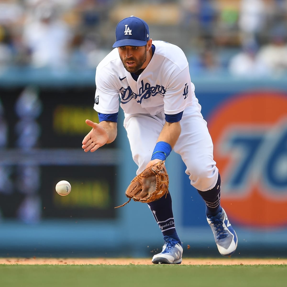 2023 Dodgers Spring Training: Chris Taylor prepared for role change 