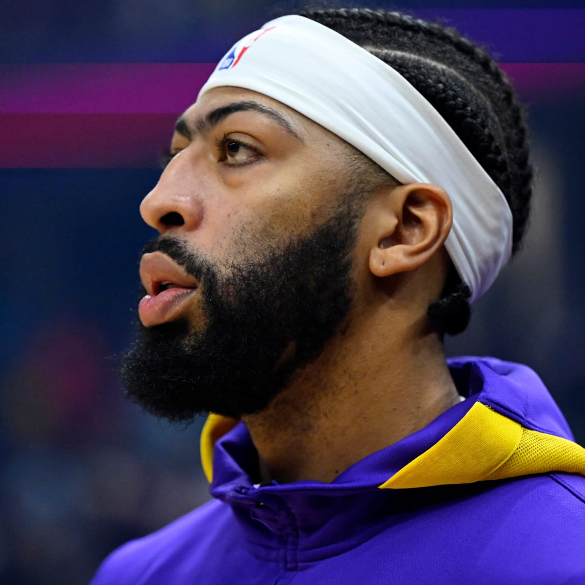 Lakers' Anthony Davis (stress injury) out indefinitely