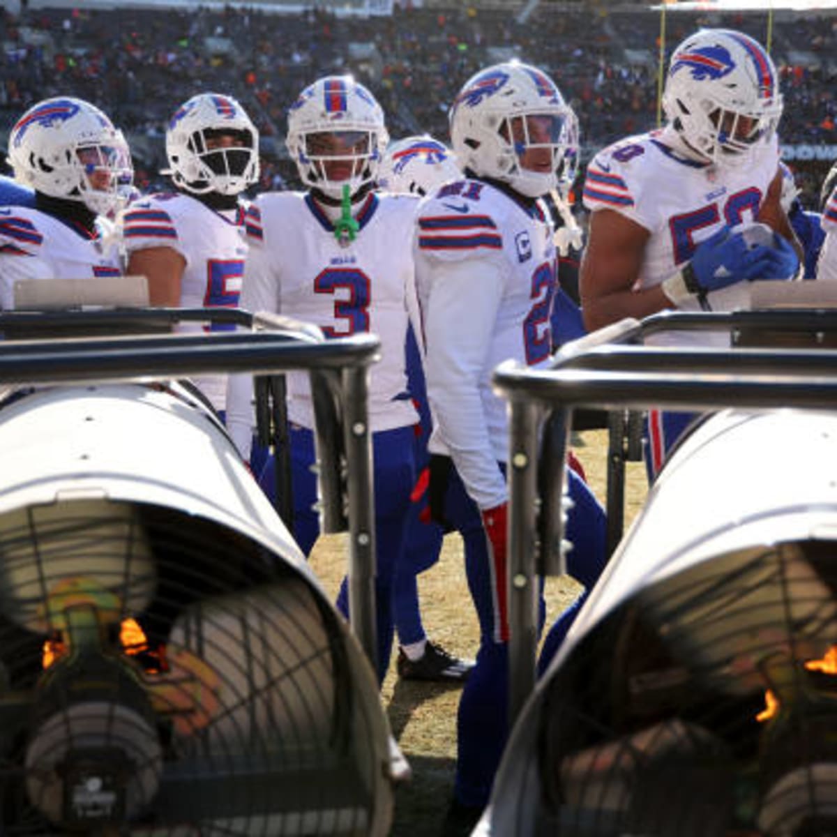 LOOK: Bills celebrate another AFC East title after win over Bears