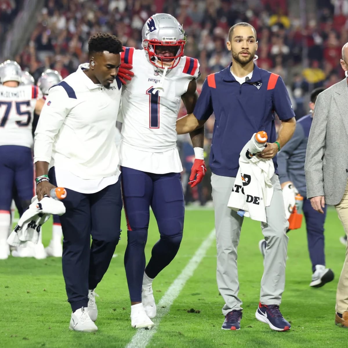 DeVante Parker Effect: Patriots' Offensive Rank After Trade? - Sports  Illustrated New England Patriots News, Analysis and More