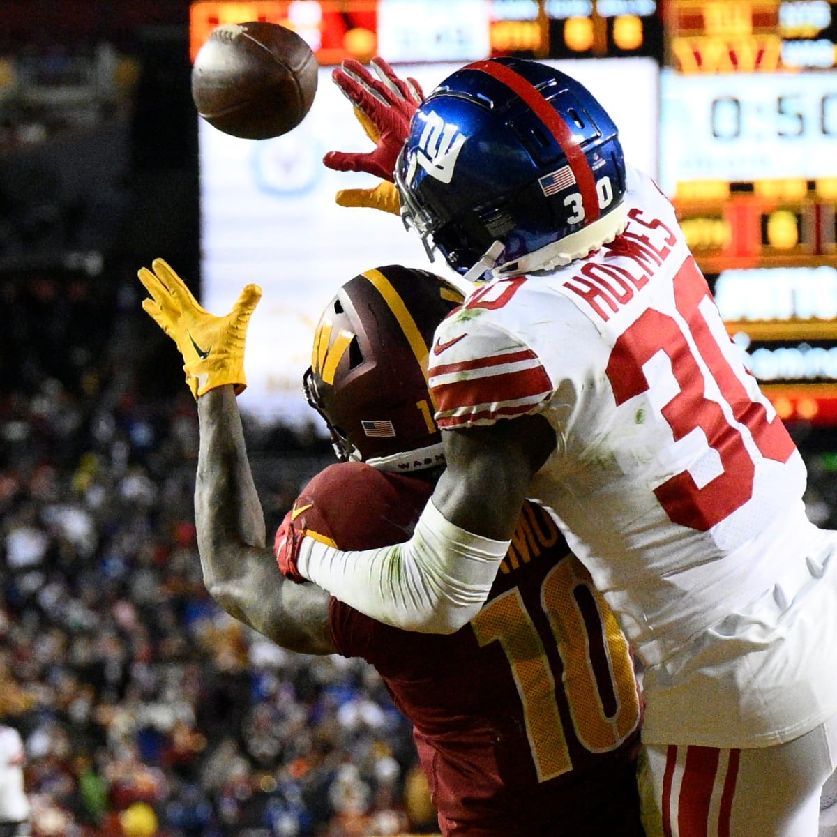 Officials Explain Two Crucial Non-Calls at End of Giants-Commanders Game -  Sports Illustrated New York Giants News, Analysis and More