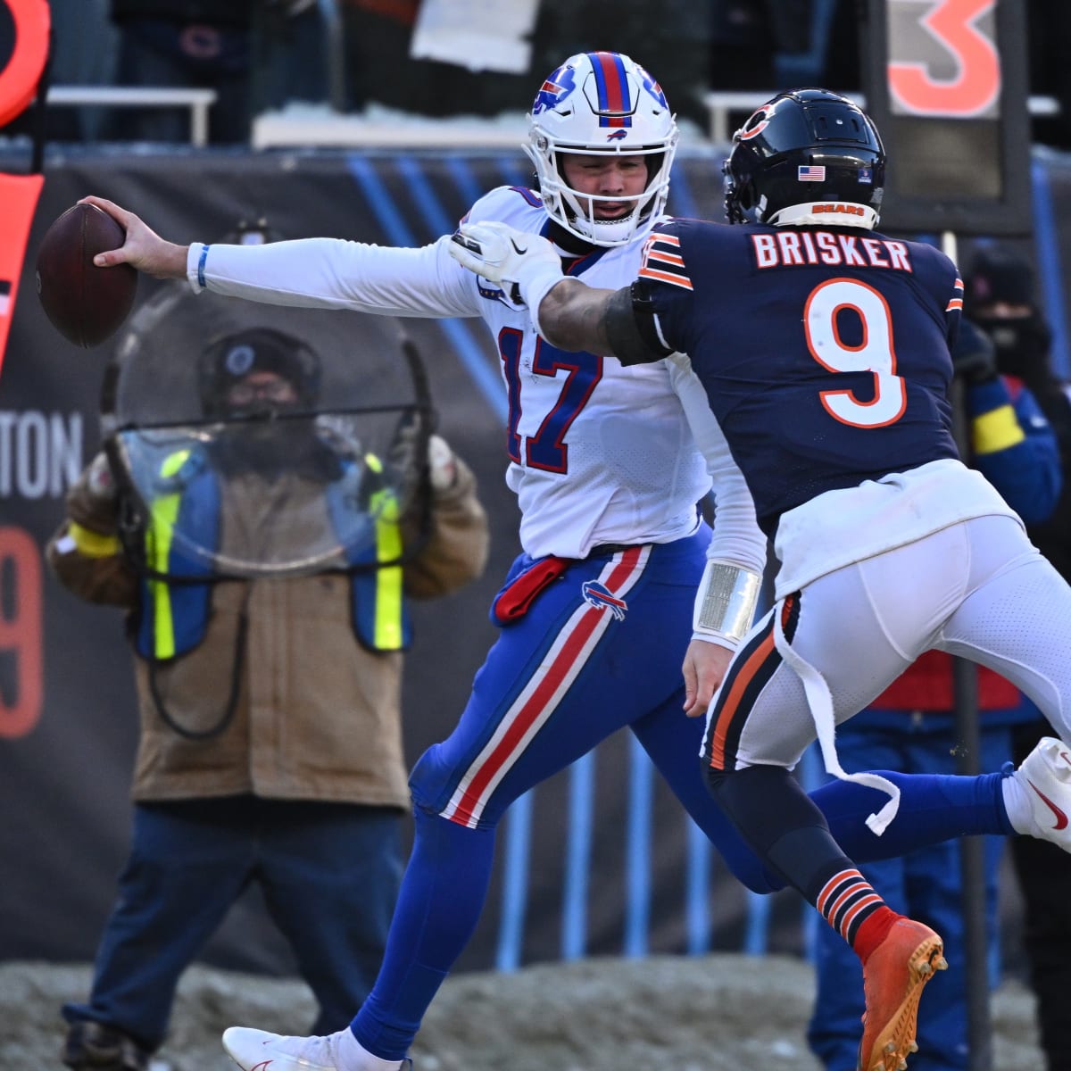 Bears left out in the cold as Bills pound them in second half, 35-13