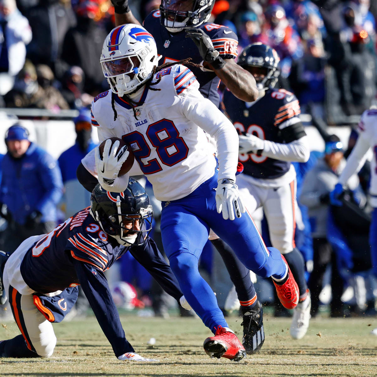 Buffalo Bills running back James Cook (28) rushes in the first half against  the Cleveland Browns during an NFL football game, Sunday, Nov. 20, 2022, in  Detroit. (AP Photo/Rick Osentoski Stock Photo - Alamy