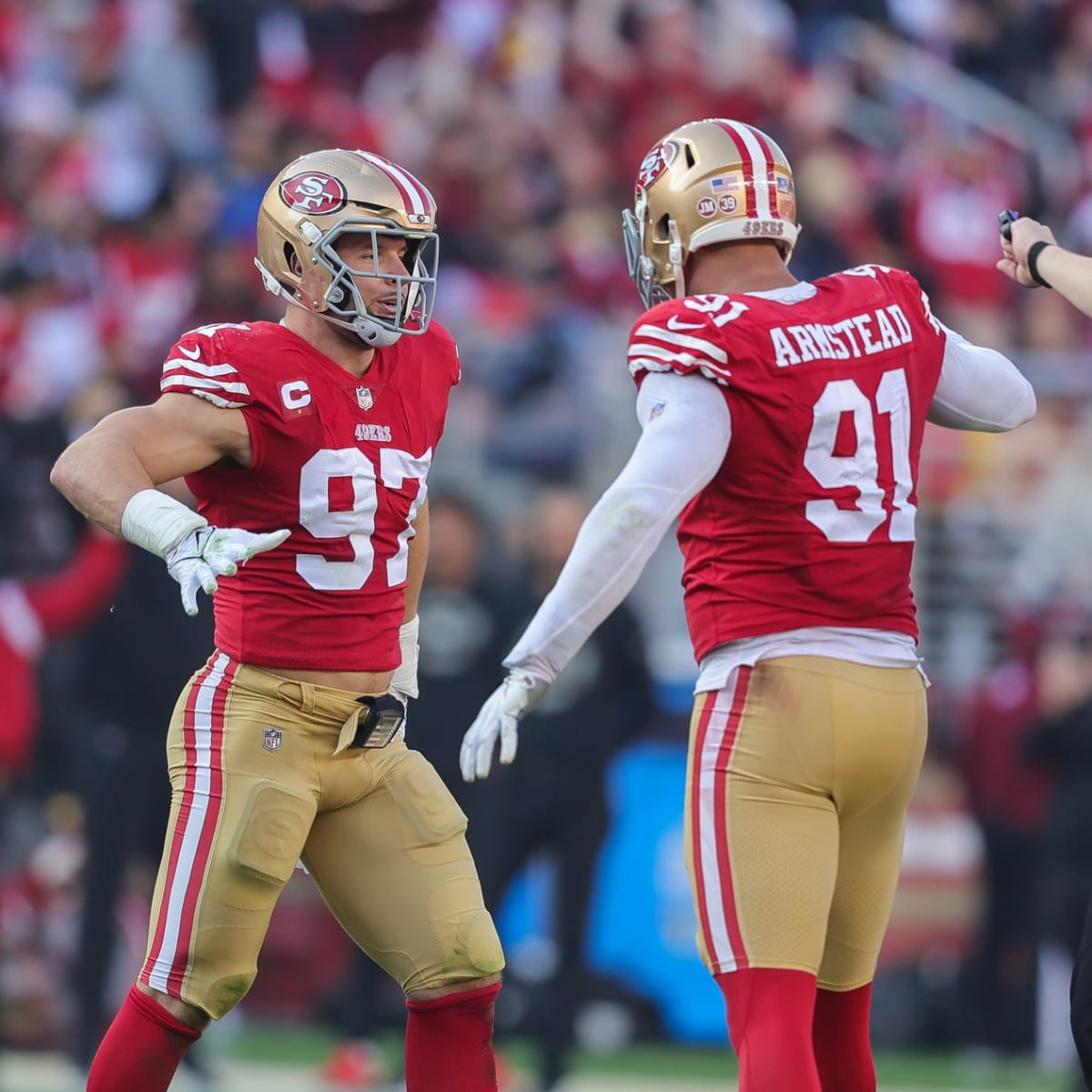 Where did Pro Football Focus rank 49ers linebackers Fred Warner, Dre  Greenlaw?