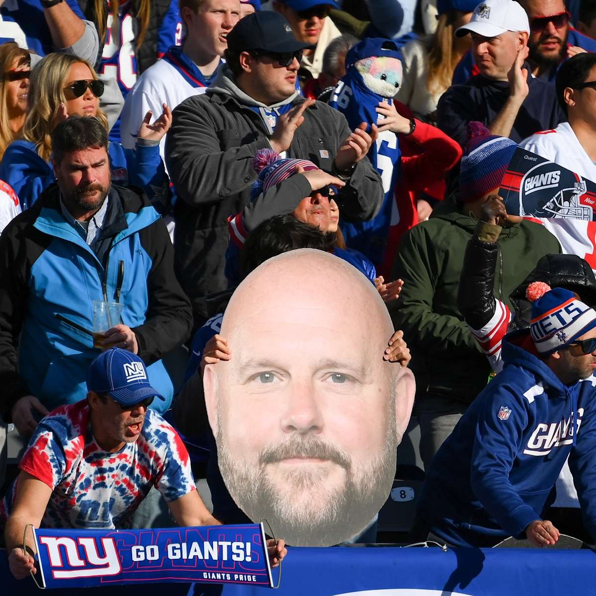 New York Giants' Average Ticket Price Drops on Secondary Market Ahead of  Big Divisional Game - Sports Illustrated New York Giants News, Analysis and  More