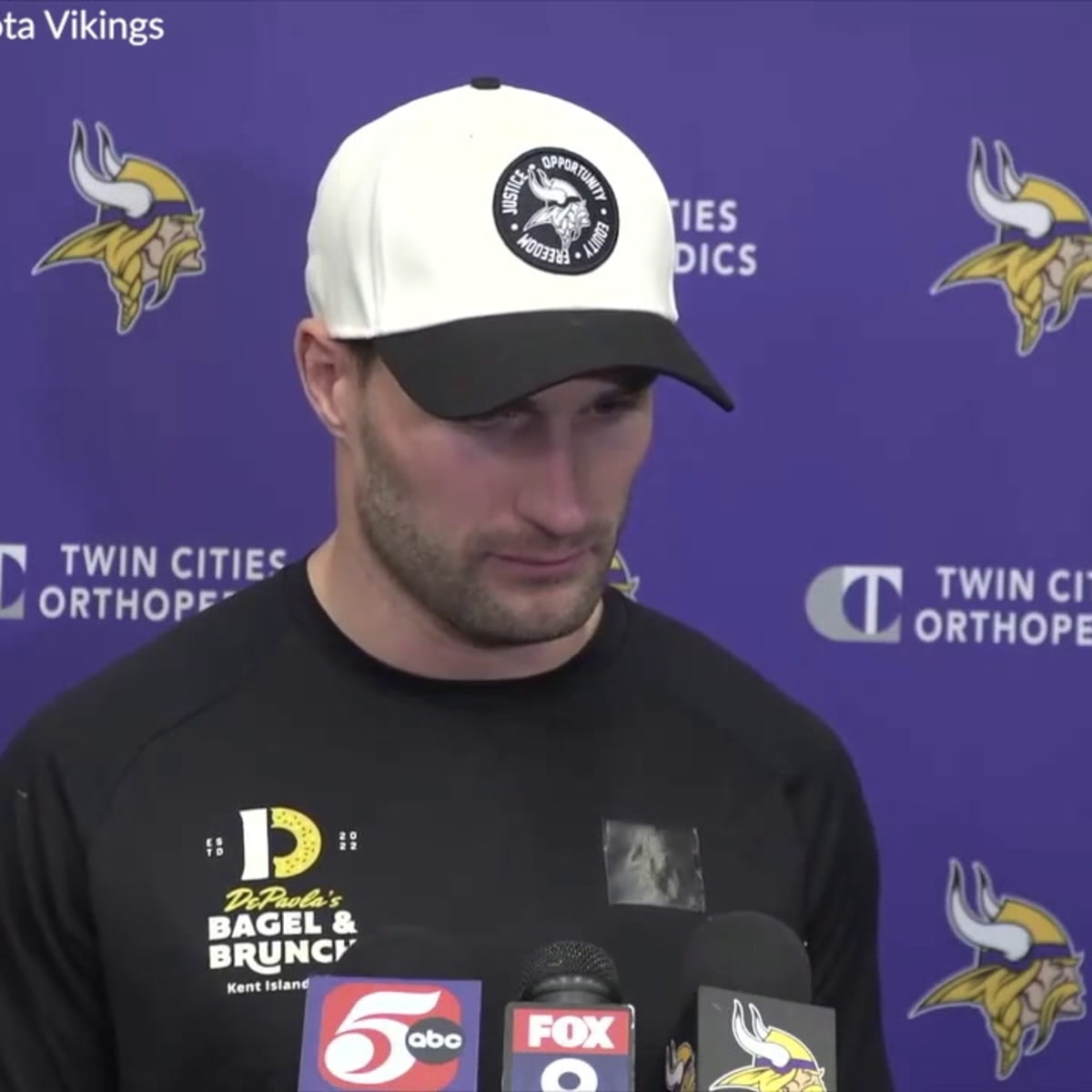 Kirk Cousins laughs at your poverty franchise : r/minnesotavikings