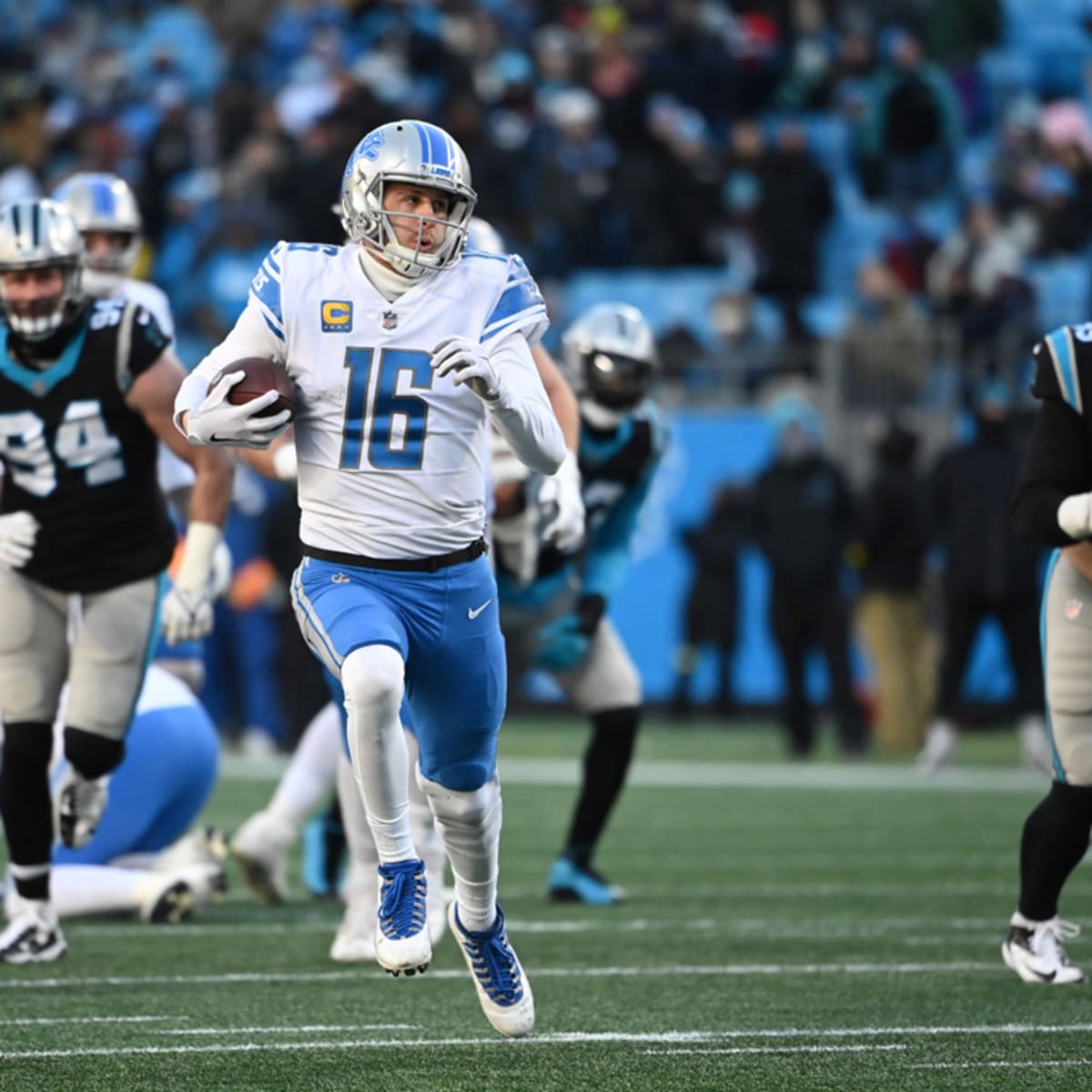 Panthers top Detroit in bitter cold, snap Lions win streak – The Oakland  Press