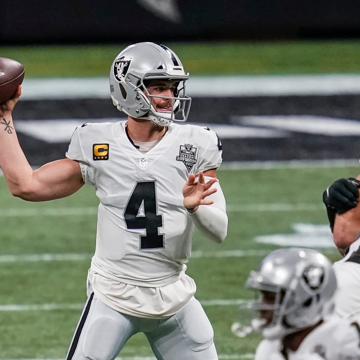 NFL on ESPN - The New Orleans Saints have emerged as the front runners to  sign former Las Vegas Raiders QB Derek Carr and an agreement could be  reached as early as