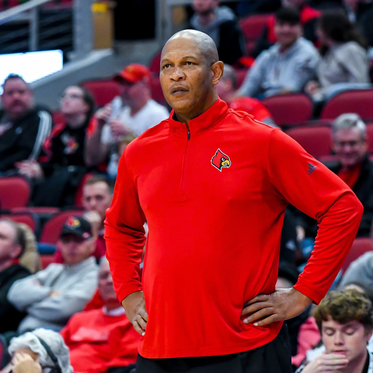 Head Coach Kenny Payne Seeing Offseason Growth in Louisville Men's  Basketball - Sports Illustrated Louisville Cardinals News, Analysis and More