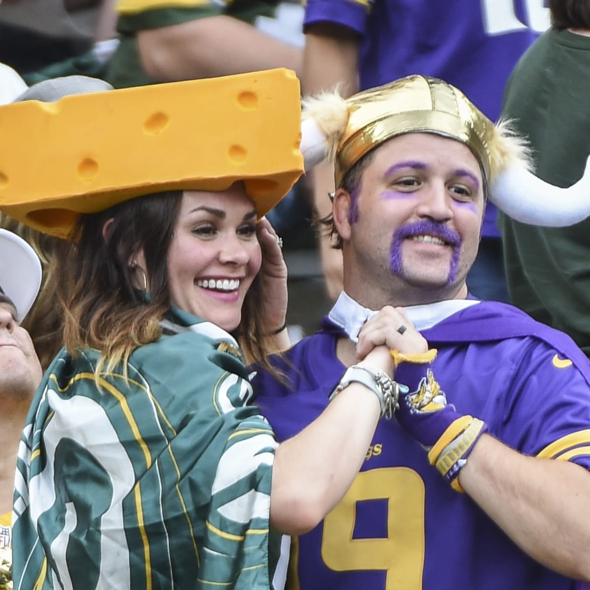 Shooter Now: Gophers-Badgers, Vikings-Packers tickets overpriced