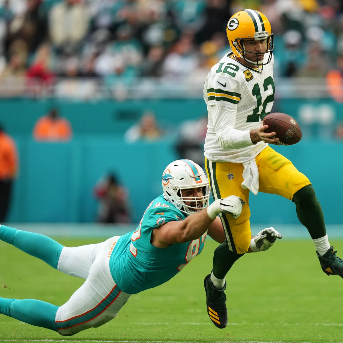 Packers receiver Christian Watson out vs Dolphins with hip injury