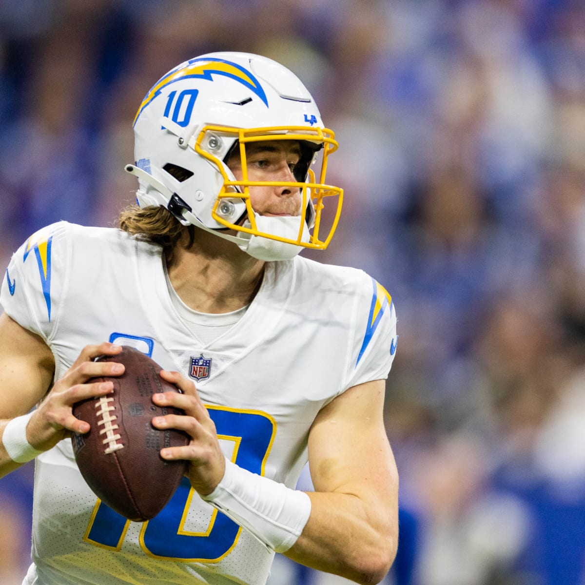 Rams vs Chargers Prediction, Odds & Best Bet for Week 17 (Chargers' Offense  Keeps Rolling in Battle of Los Angeles)